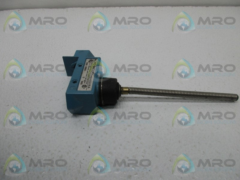 MICRO SWITCH BZE6-2RN18 (MISSING BASE)  UNMP
