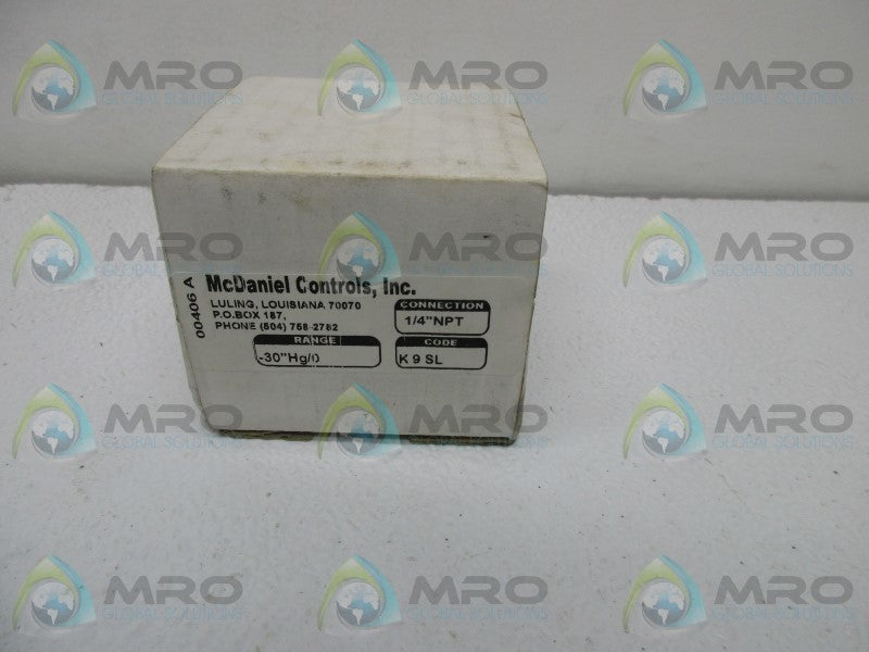 MCDANIEL CONTROLS 1/4" NPT -30"HG PRESSURE GAUGE  NSMP