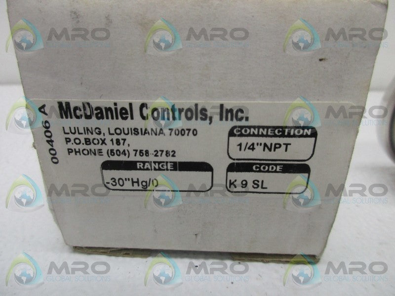 MCDANIEL CONTROLS 1/4" NPT -30"HG PRESSURE GAUGE  NSMP