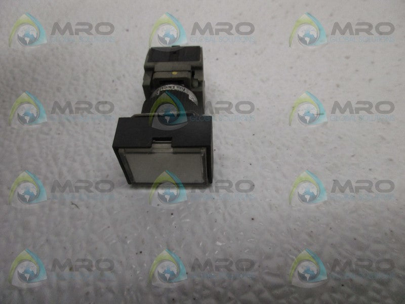 FUJI ELECTRIC AH164-TGL PUSHBUTTON WHITE  NSNP