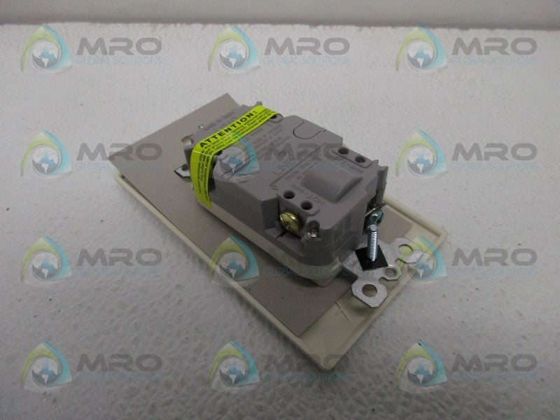 PASS & SEYMOUR 1595-LA GFCI DUPLEX RECEPTACLE  NSMP