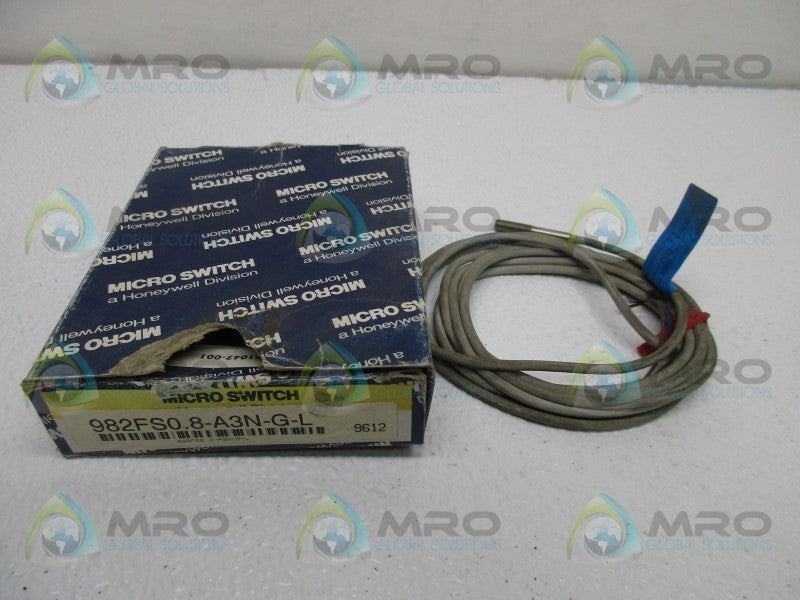 MICRO SWITCH 982FS0.8-A3N-G-L PROXIMITY SWITCH (IN BOX)  UNMP