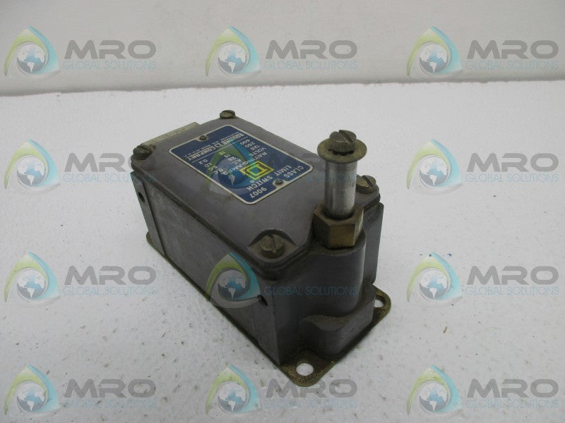 SQUARE D 9007-M11 LIMIT SWITCH  UNMP
