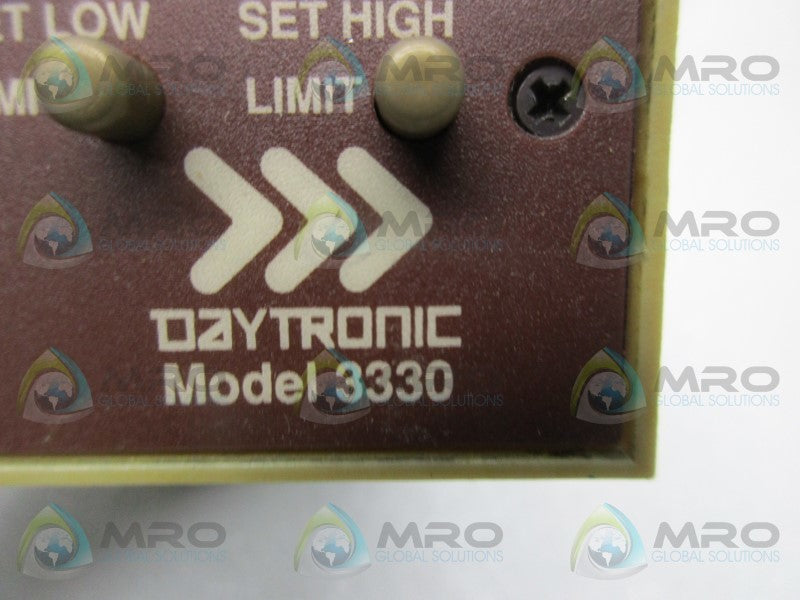 DAYTRONIC MODEL 3330 LVDT INDICATOR CONTROLLER  NSNP