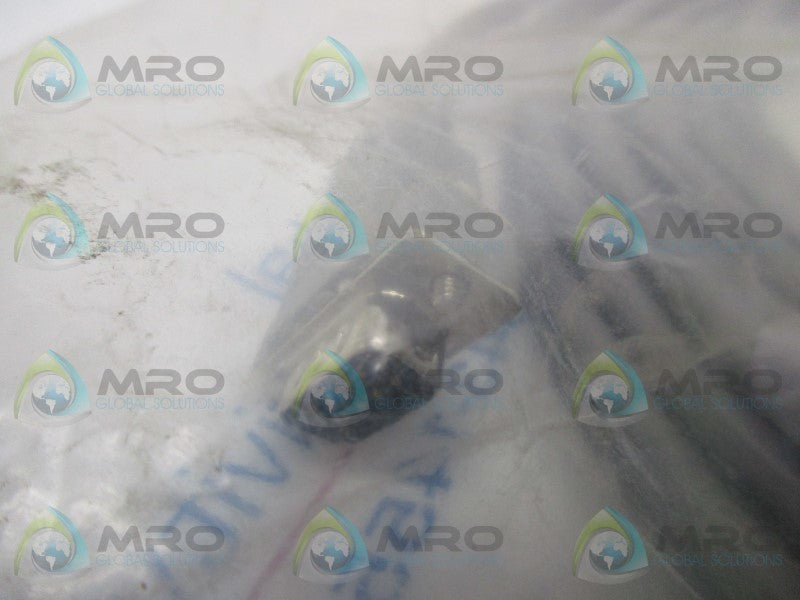 L COM CSM9MM-25 ECONOMY MOLDED DB9 * NEW IN FACTORY BAG *
