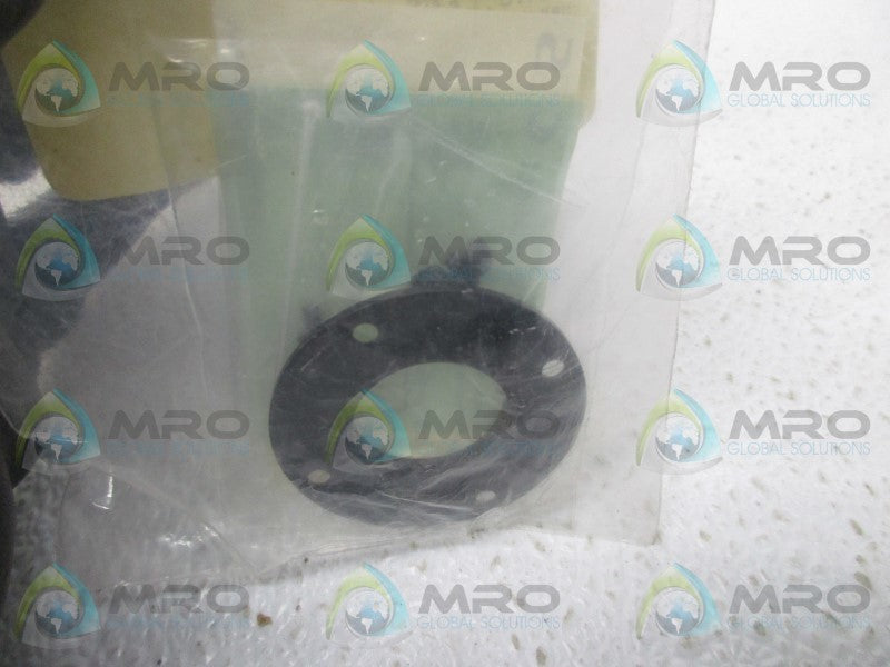 INDUSTRIAL MRO 2411501 RING LENS * NEW IN BAG *