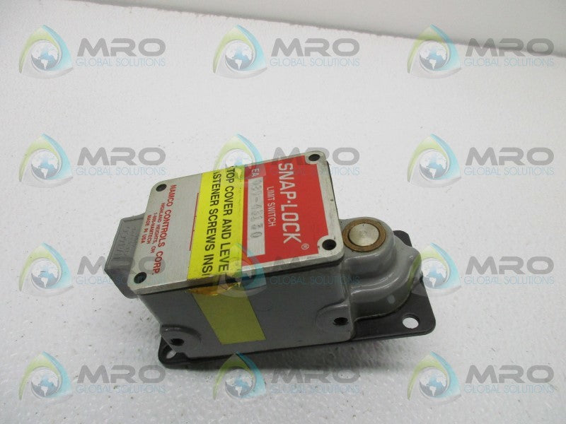 NAMCO EA08043130 SNAP LOCK LIMIT SWITCH (MISSING ACCESSORIES)  NSNP