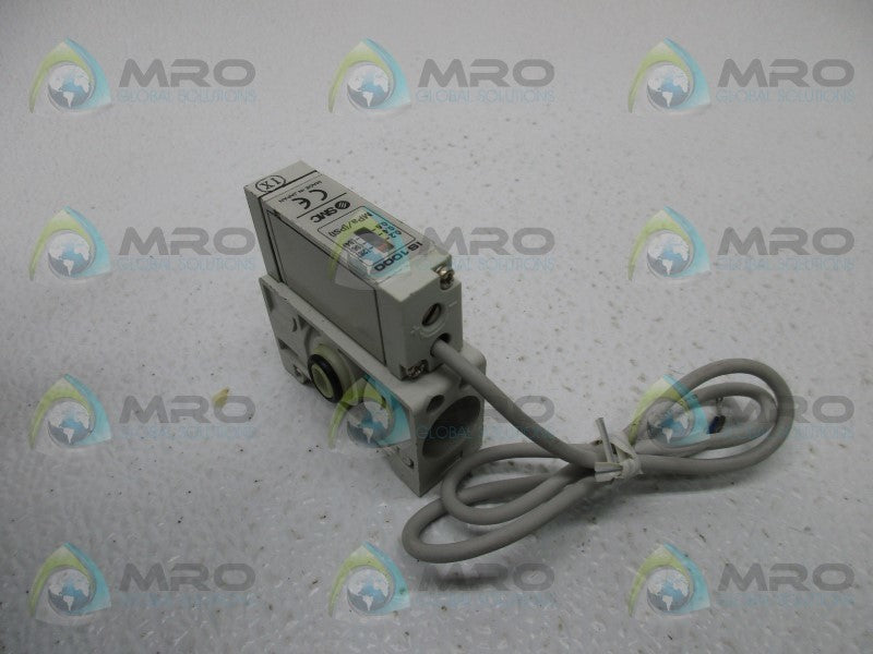 SMC ARM11AW-Z MANIFOLD REGULATOR  UNMP