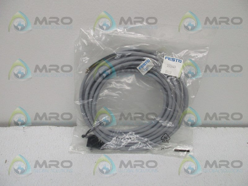FESTO KMEB-1-24-5-LED 151689 PLUG SOCKET * NEW IN FACTORY BAG *