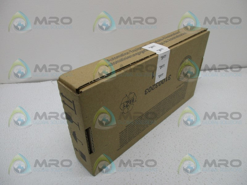 SCHNEIDER ELECTRIC 140AVI03000 ANALOG INPUT  MODULE * FACTORY SEALED *