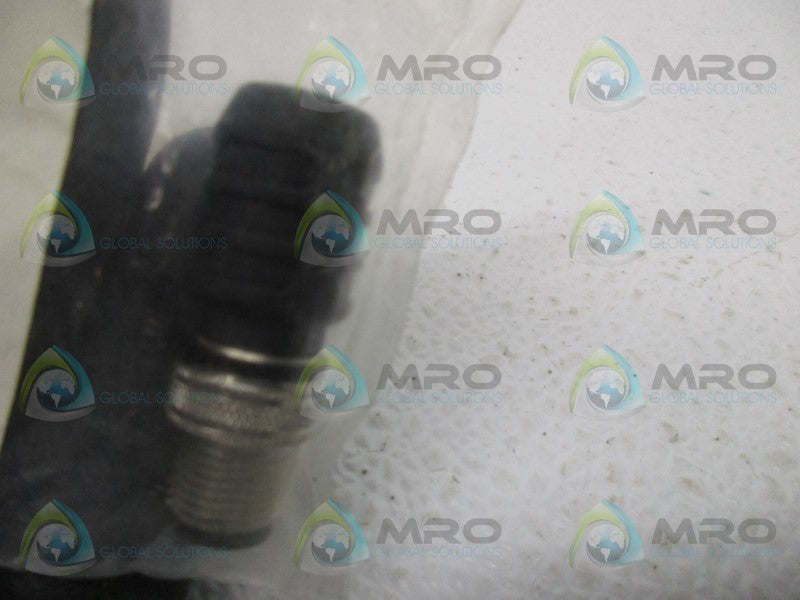 INDUSTRIAL MRO 00-1098 TERMINATING PLUG * NEW IN FACTORY BAG *
