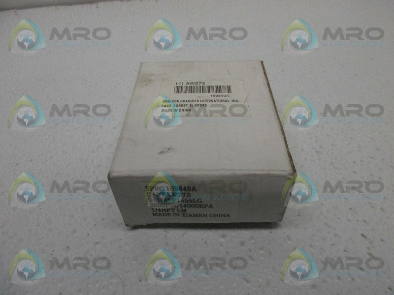 GRAINGER 5WZ73 PRESSURE GAUGE 0-2000PSI  NSMP