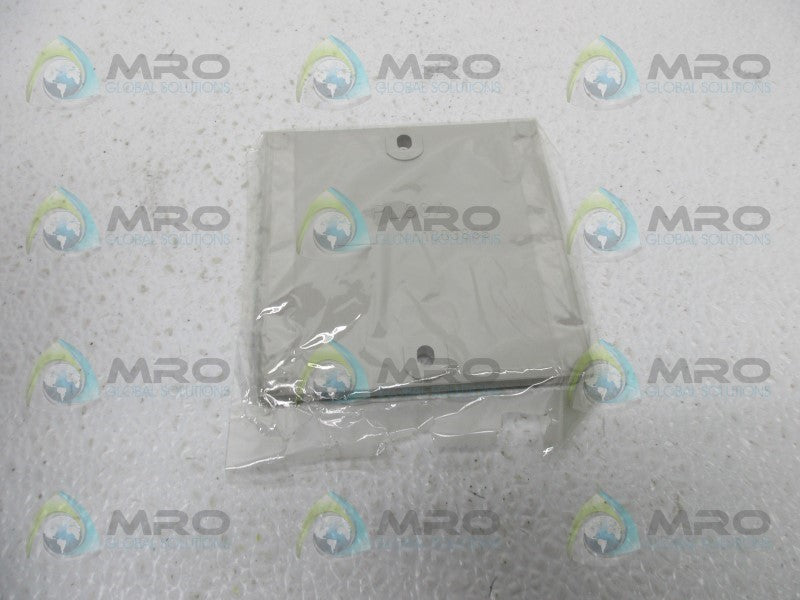 SICK PL80A REFLECTOR CUBE CORNER * NEW IN FACTORY BAG *