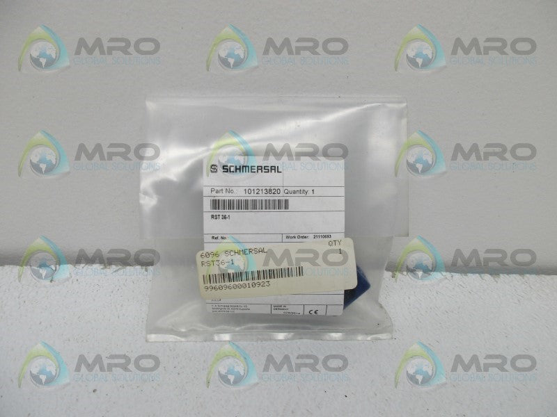SCHMERSAL 101213820 ACTUATOR * NEW IN FACTORY BAG *