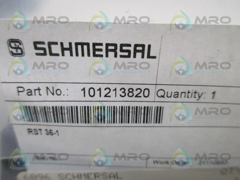 SCHMERSAL 101213820 ACTUATOR * NEW IN FACTORY BAG *