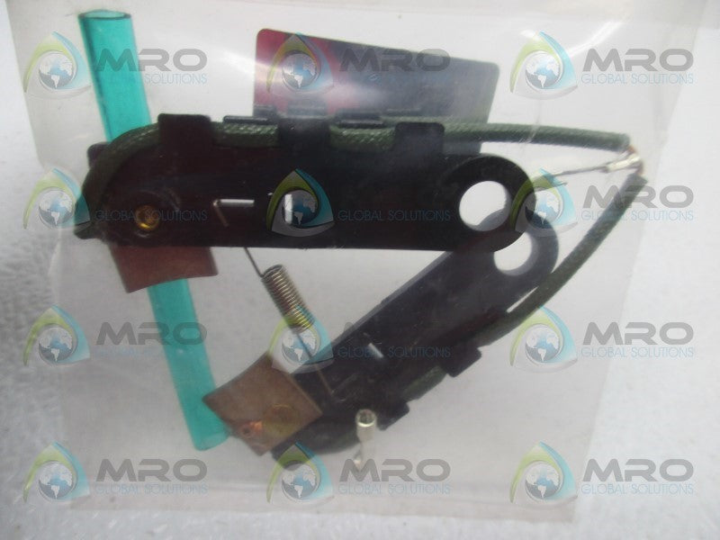 UNITED EQUIPMENT RCAA008631B BRUSH ASSEMBLY * NEW IN FACTORY BAG *
