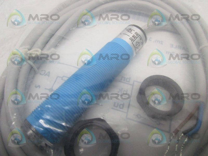 SICK VL18-2T2162 PHOTOELECTRIC SENSOR * NEW IN FACTORY BAG *