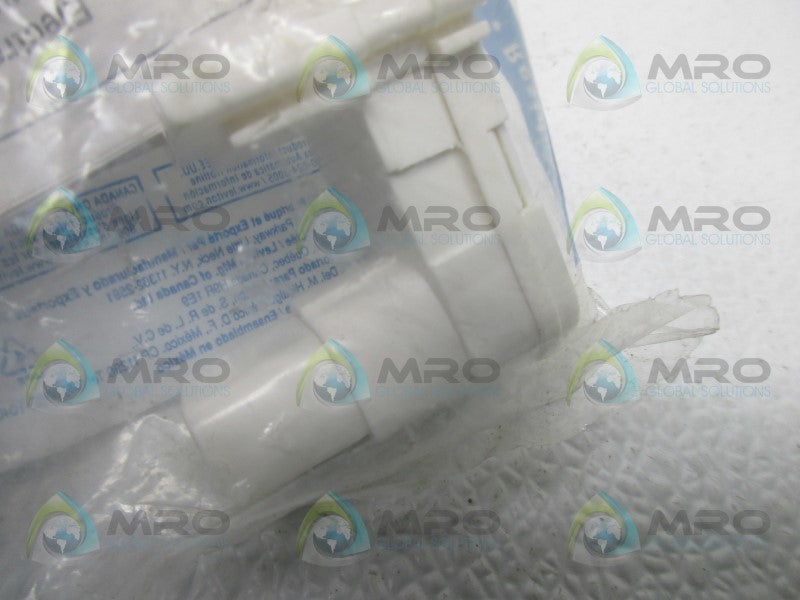LEVITON 6LM92 FLUORESCENT LAMPHOLDER  NSMP