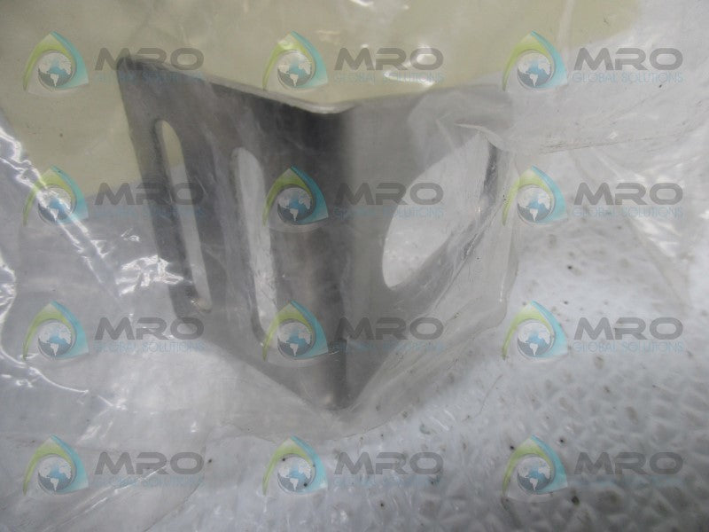 TURCK MBSS-18 MOUNTING BRACKET * NEW IN FACTORY BAG *