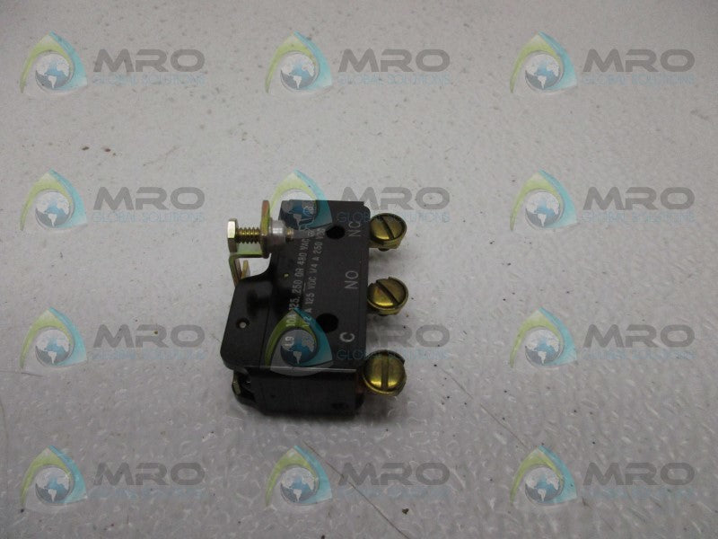 MICRO SWITCH BZ-2RW843589-P4 LIMIT SWITCH  NSNP