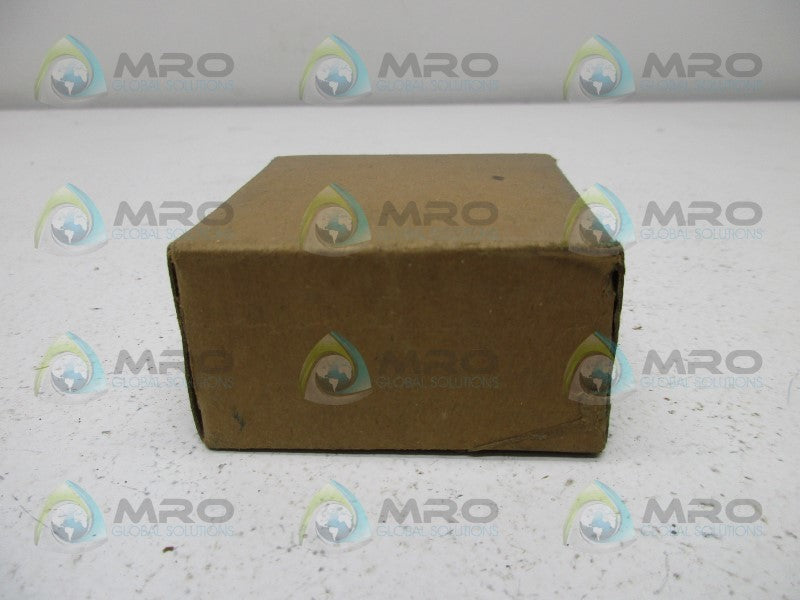 INDUSTRIAL MRO 40B11 ROLLER SPROCKET * FACTORY SEALED *