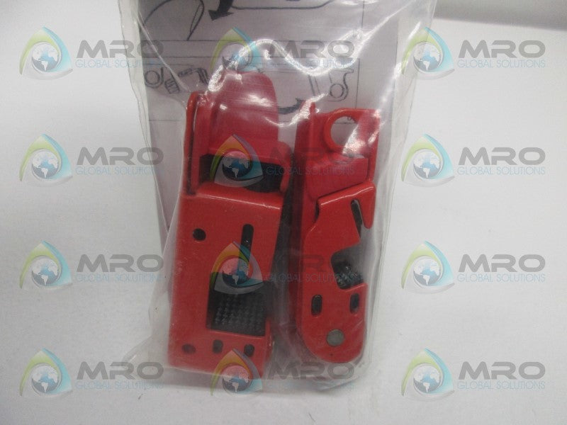 MASTER LOCK 2CJK2 GRIP TIGHT CIRCUIT BREAKER LOCKOUT SET * NEW IN FACTORY BAG *