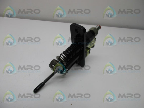 GRACO 376-000-011 MANZEL LUBRIQUIP LUBRICATOR * NEW IN BOX *
