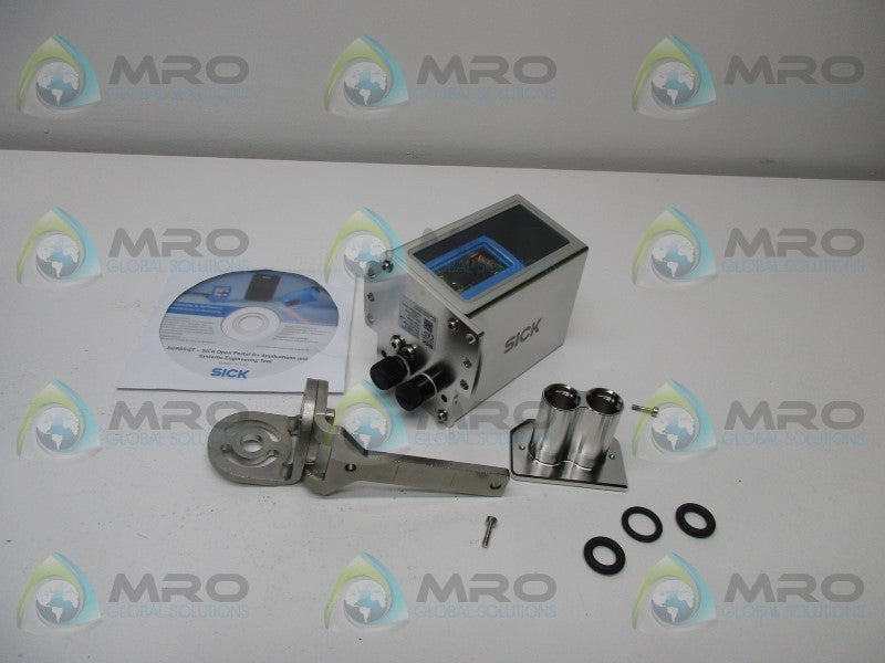 SICK CLV620-0831S01 BAR CODE SCANNER  NSMP