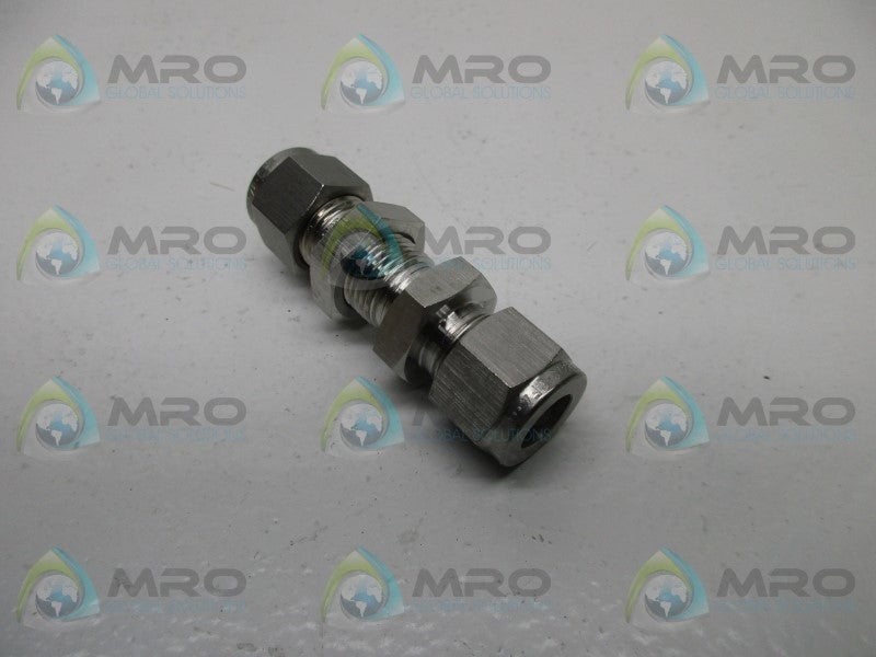 HAMLET 774L-SS-3/8 BULKHEAD UNION 3/8" COMPRESSION (IN BOX)  NSNP