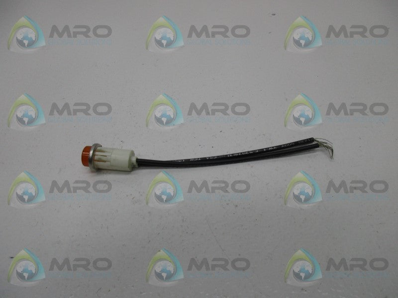IDI 1050C3 AMBER INDICATOR LIGHT  UNMP