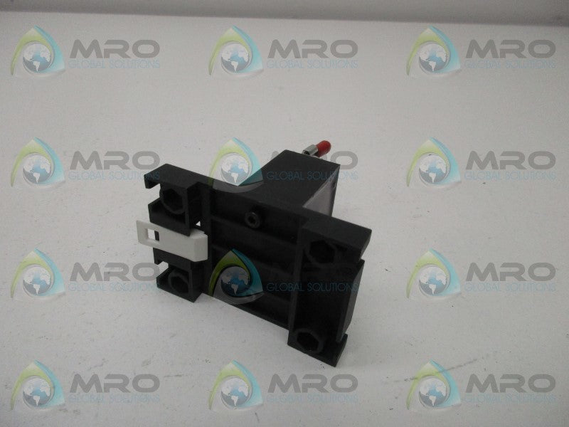 PHOENIX CONTACT EM-MP45 MOUNTING PLATE  NSNP