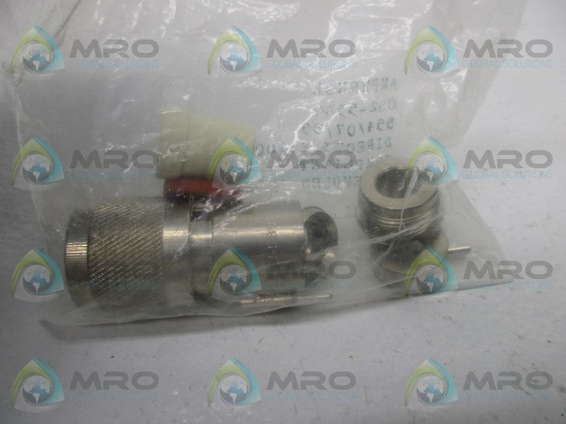 AMPHENOL 082-5589 TWINAXIAL PLUG  NSMP