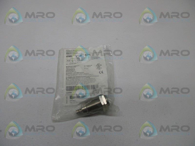 BAUMER IFRM18P1701/S35L INDUCTIVE PROXIMITY SENSOR * NEW IN FACTORY BAG *