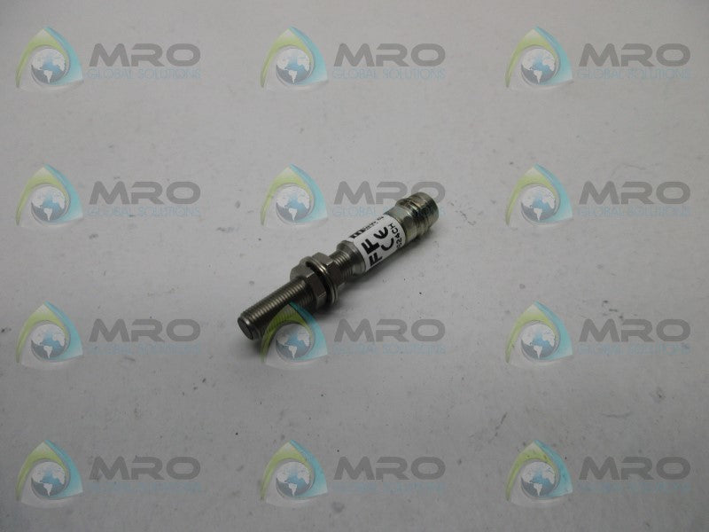 BALLUFF BES516-3005-E5-C-S49 INDUCTIVE SENSOR * NEW IN FACTORY BAG *