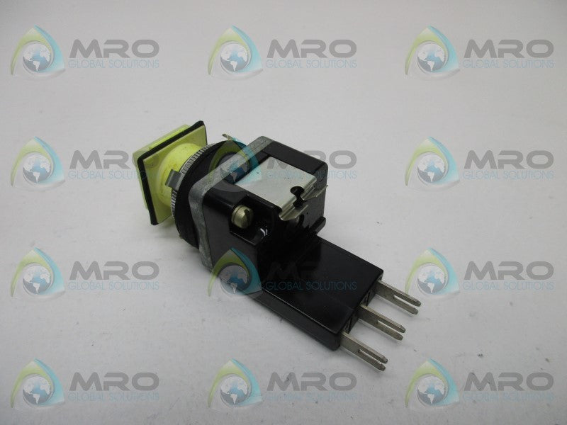 MICRO SWITCH PMHG105A1 PUSHBUTTON SWITCH  NSMP