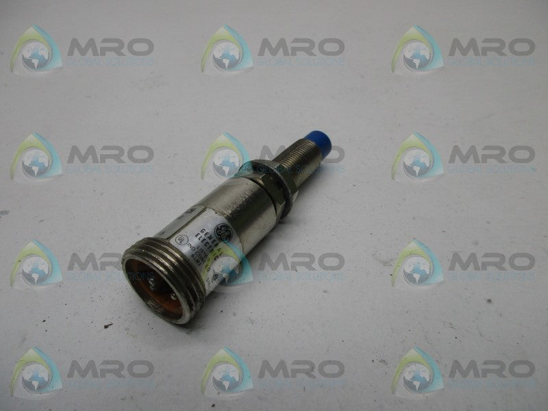 GENERAL ELECTRIC CR215DB12UA4HD PROXIMITY SWITCH  UNMP