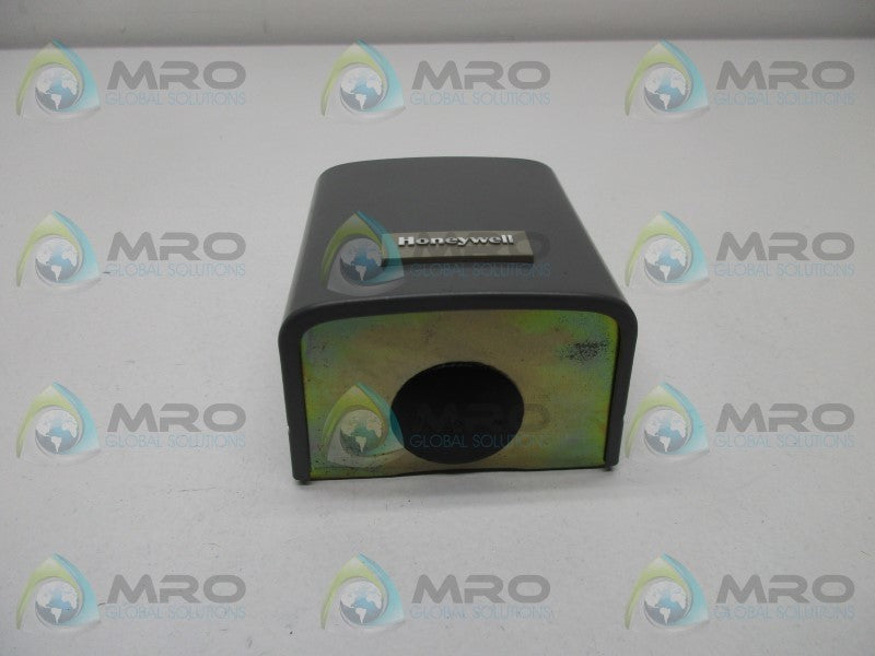 HONEYWELL C7031G1016 TEMPERATURE SENSOR  NSNP