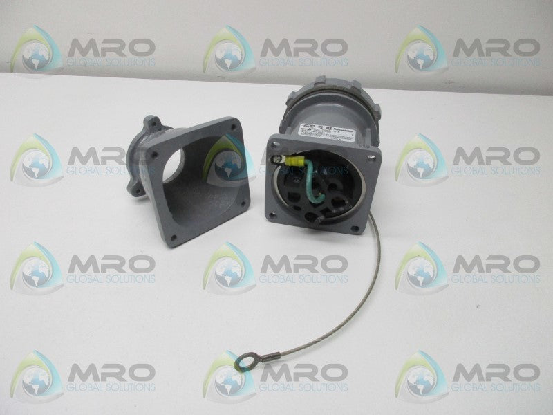 RUSSSELLSTOLL DS3404FP000 CONNECTOR  NSMP