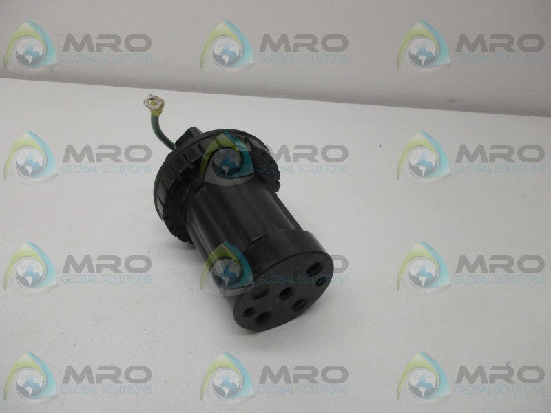 THOMAS & BETTS SCF3314 RECEPTACLE  NSMP