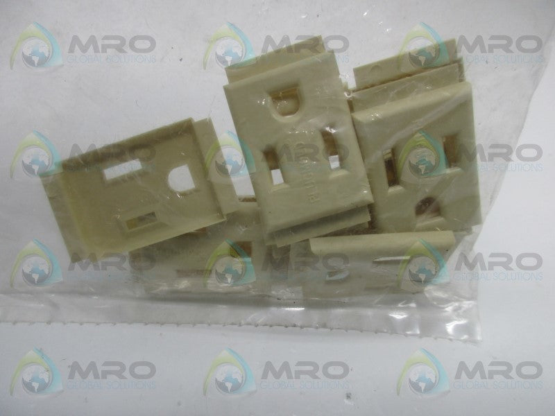 WIREMOLD 2027CAP RECEPTACLE CAP (PKG OF 10)  NSMP