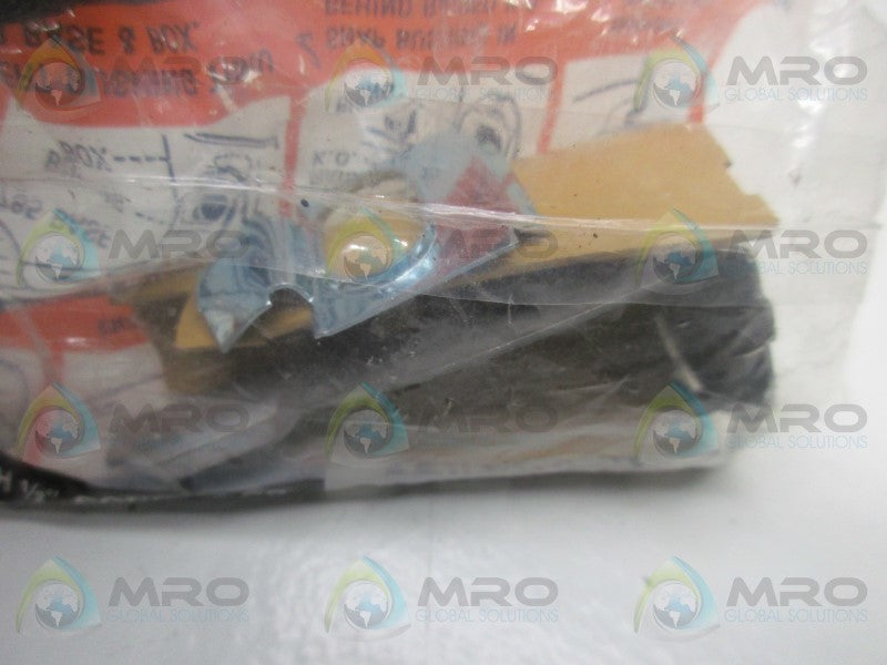 WIREMOLD 5785 COMBINATION CONNECTOR  NSMP