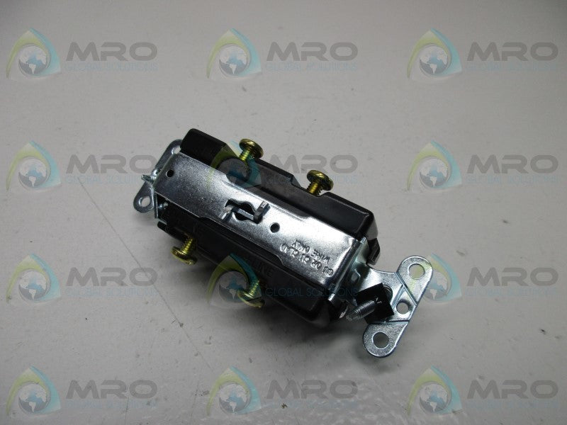 PASS & SEYMOUR 690 COMBINATION DEVICE TWO 1P SWITCHES  NSMP