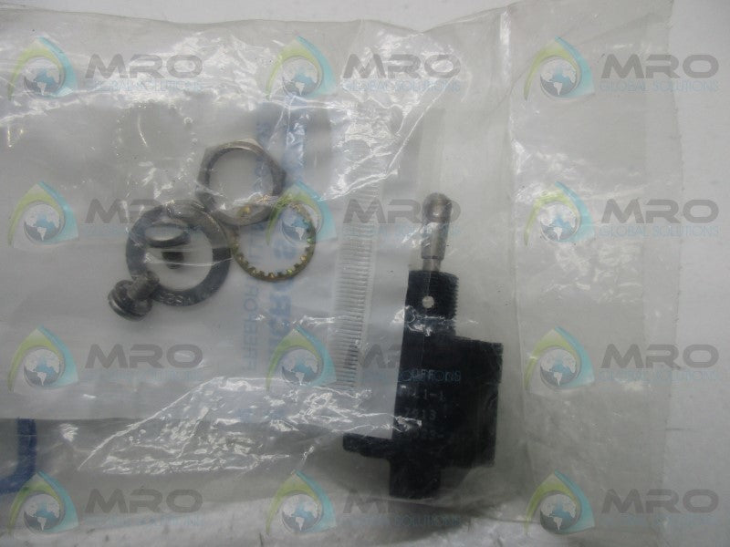 MICROSWITCH MS24523-21 ON/OFF TOGGLE SWITCH * NEW IN FACTORY BAG *
