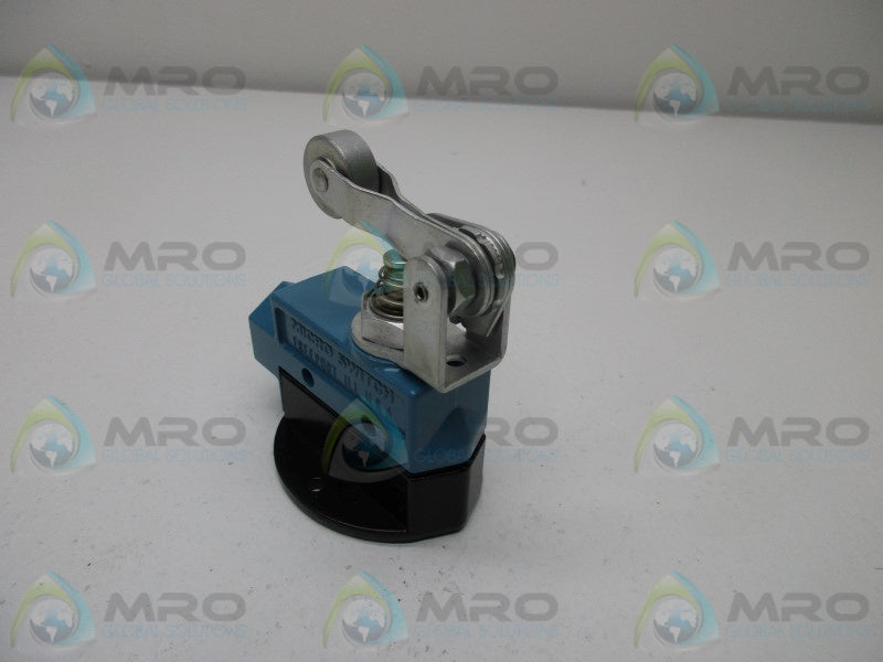 MICRO SWITCH BZV6-2RQ2 LIMIT SWITCH ROLLER TOP  NSNP