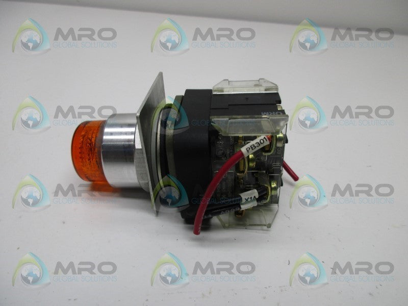 ALLEN BRADLEY 800T-QB10 AMBER PUSHBUTTON  UNMP