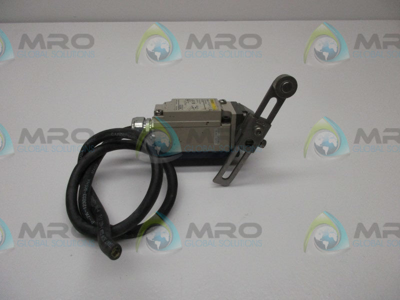 OMRON D4A-1101N LIMIT SWITCH (AS PICTURED) * USED *
