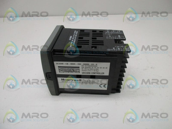 HONEYWELL DC3200-CB-000R-200-00000-E0-0 TEMPERATURE CONTROLLER * NEW NO BOX *