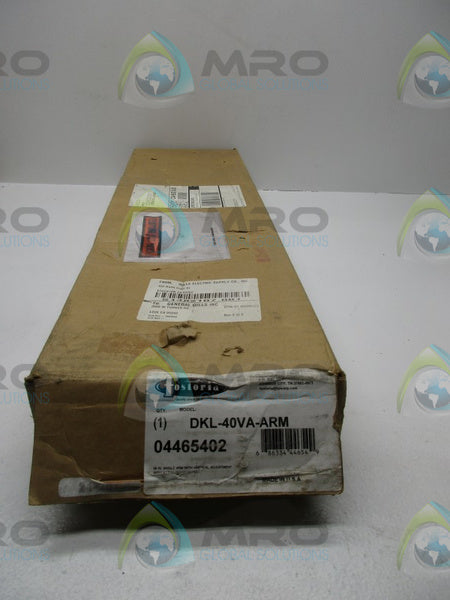 FOSTORIA DKL-40VA-ARM LOADING DOCK WORKLIGHT * NEW IN BOX *