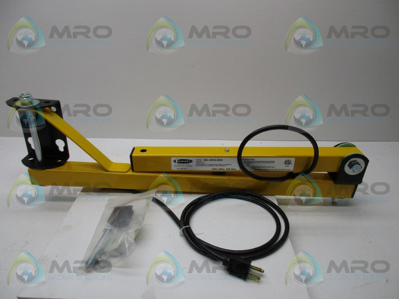 FOSTORIA DKL-40VA-ARM LOADING DOCK WORKLIGHT * NEW IN BOX *