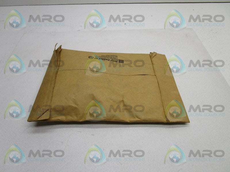 GE FANUC IC670TBM001C AUXILIARY TERMINAL BARRIER  NSFS